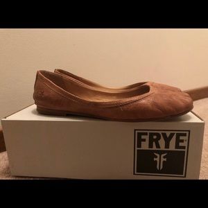 Frye Women's SZ8 Carson Beige Leather Ballet Flats